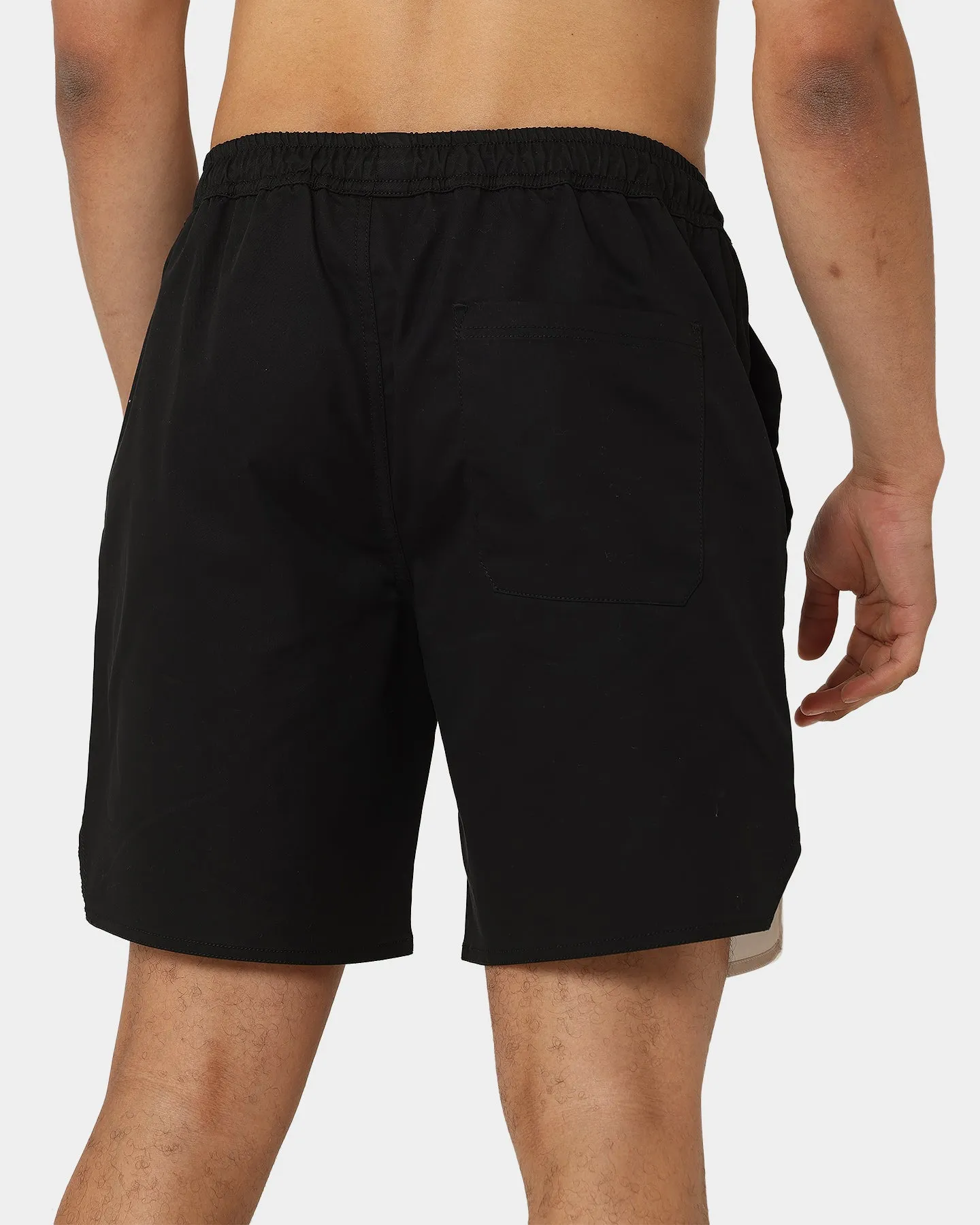 Carre Louis Shorts Black