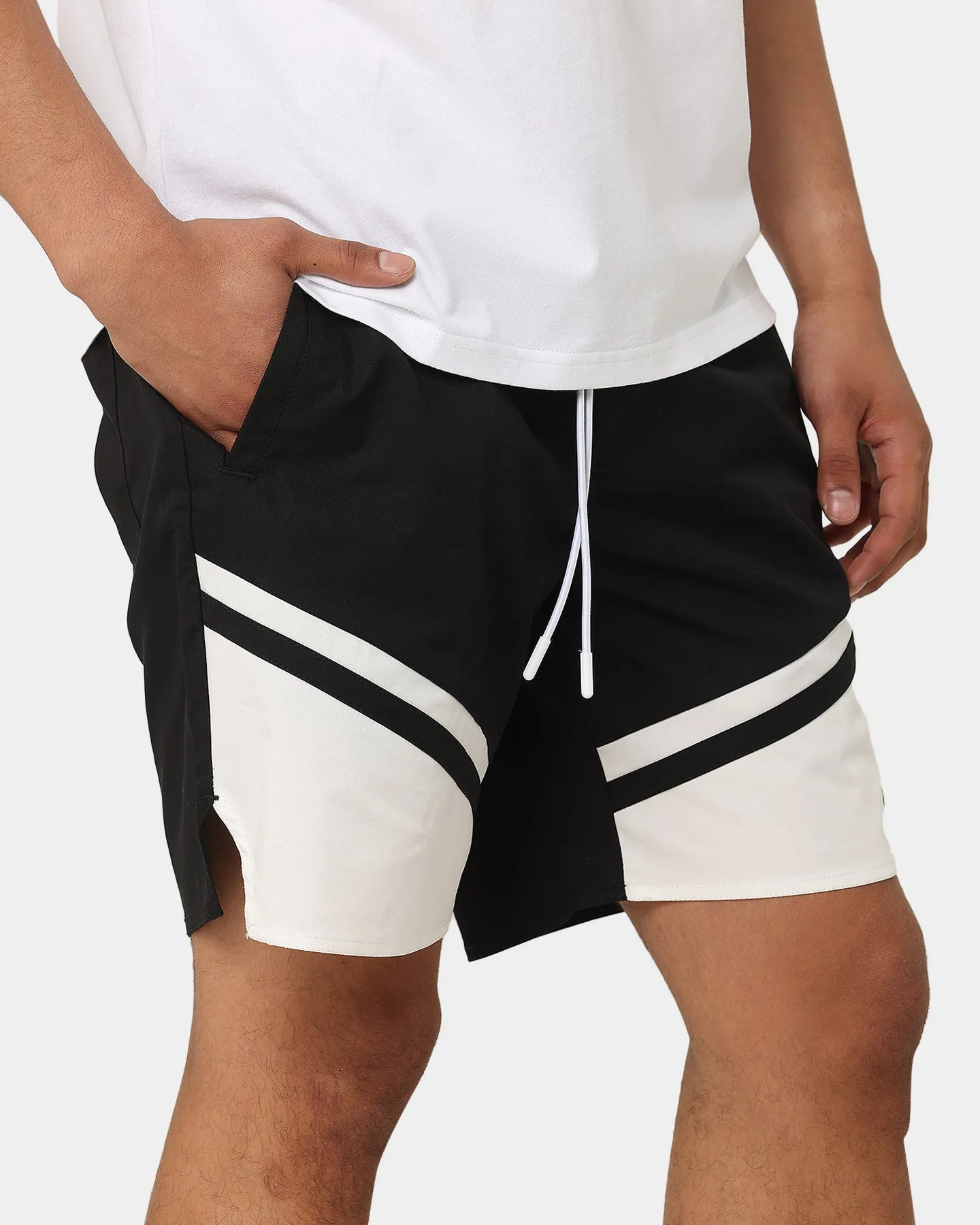 Carre Louis Shorts Black